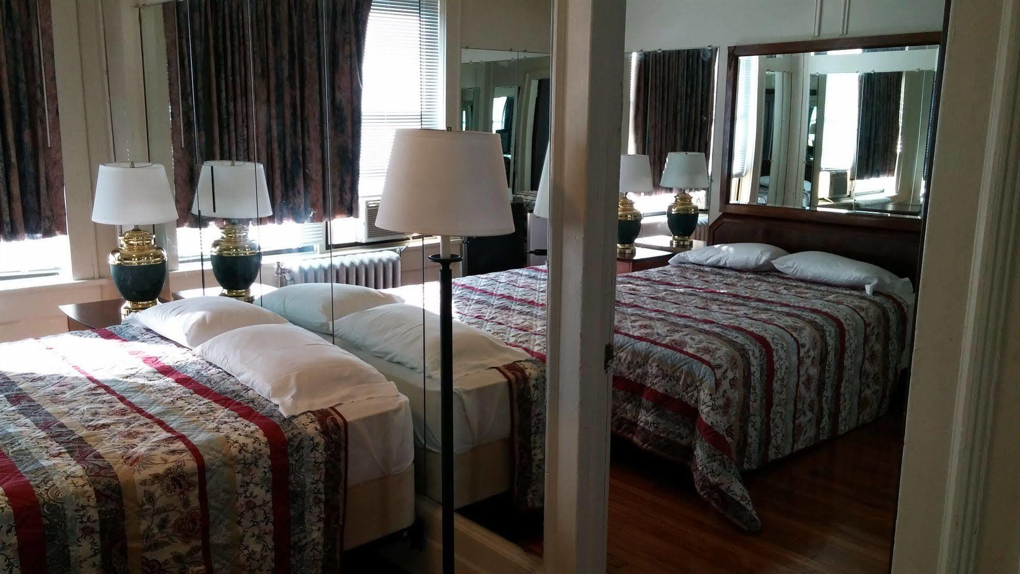 Hotel Riviera Ньюарк Экстерьер фото