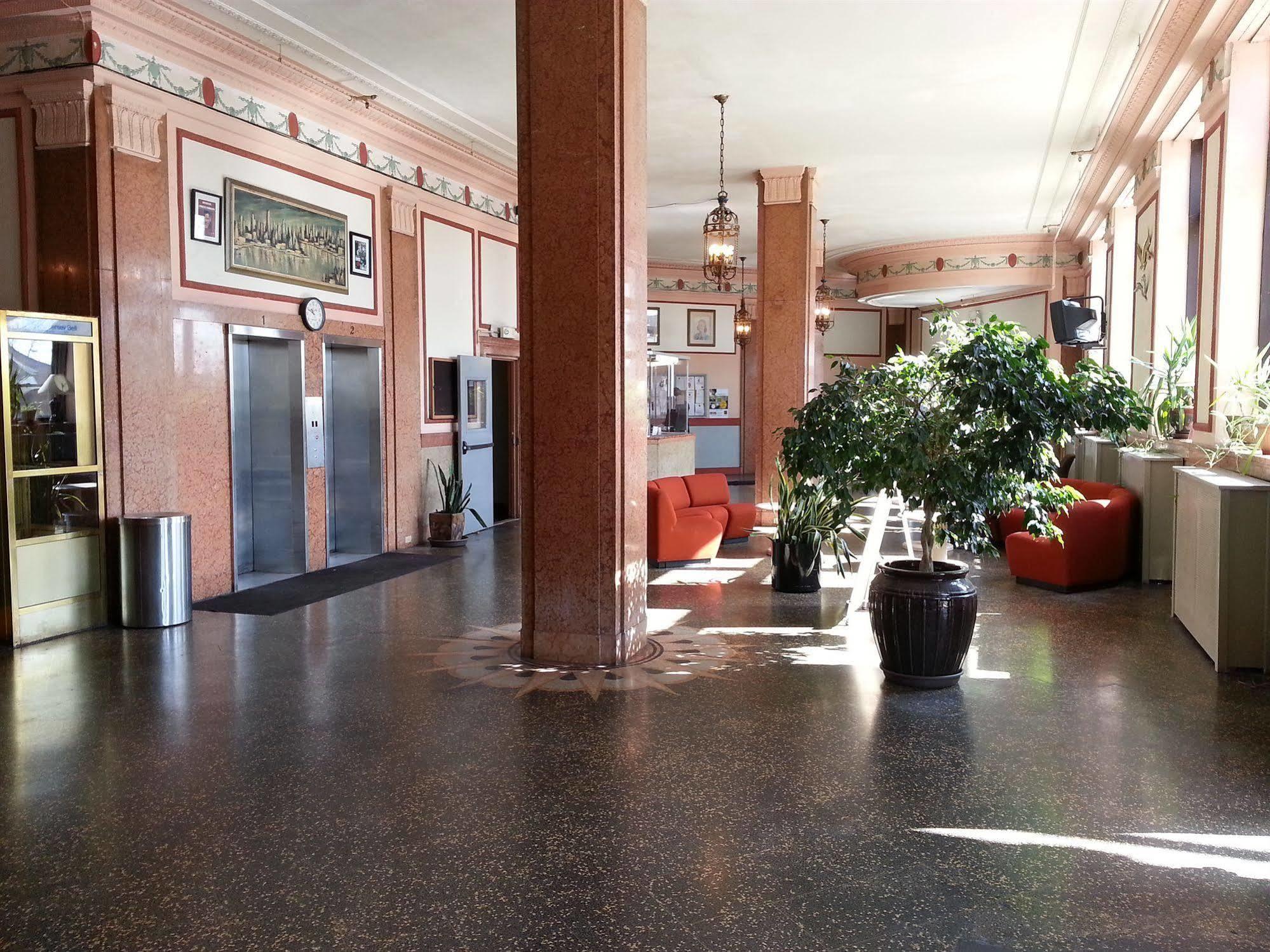 Hotel Riviera Ньюарк Экстерьер фото
