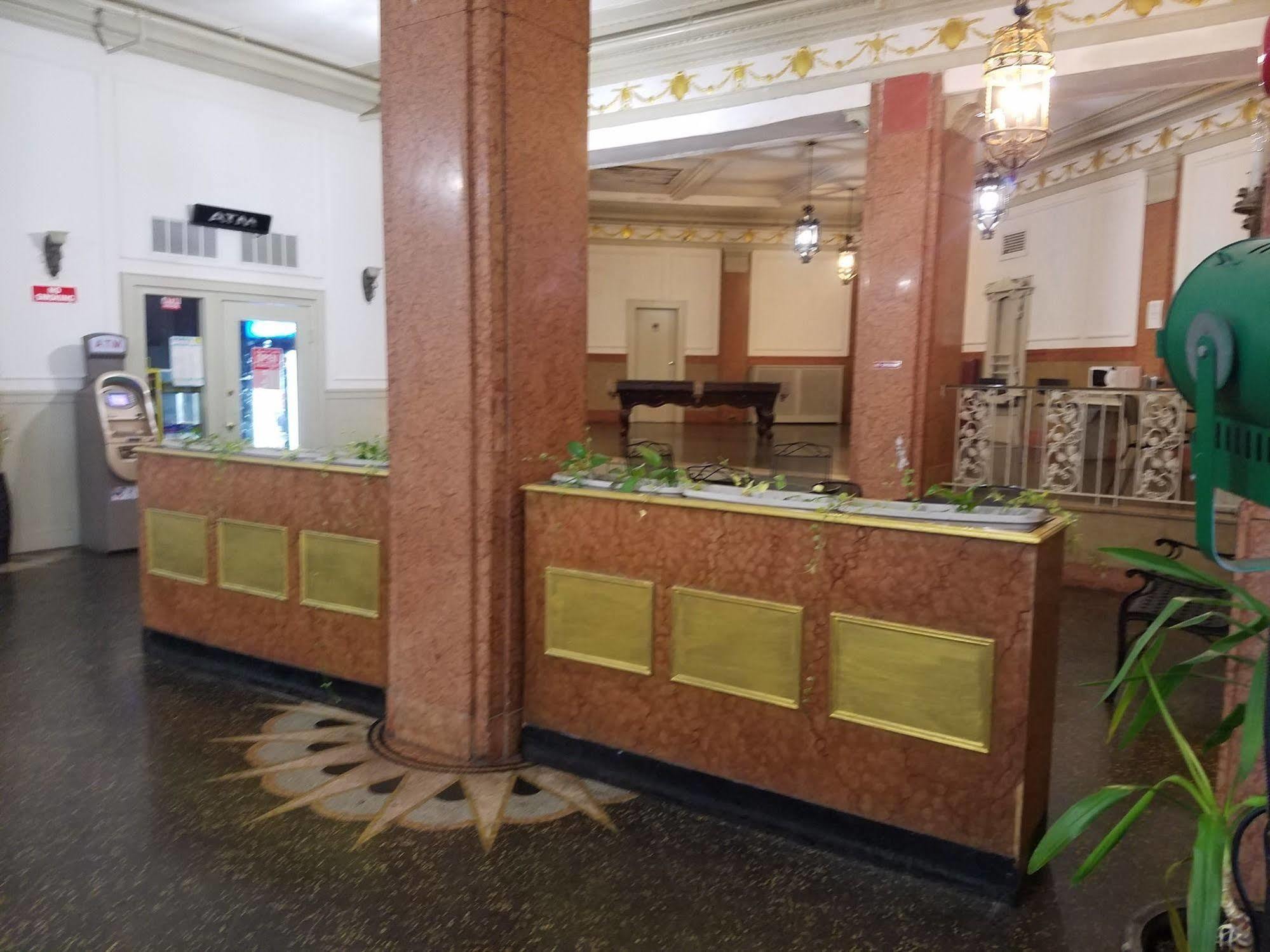 Hotel Riviera Ньюарк Экстерьер фото